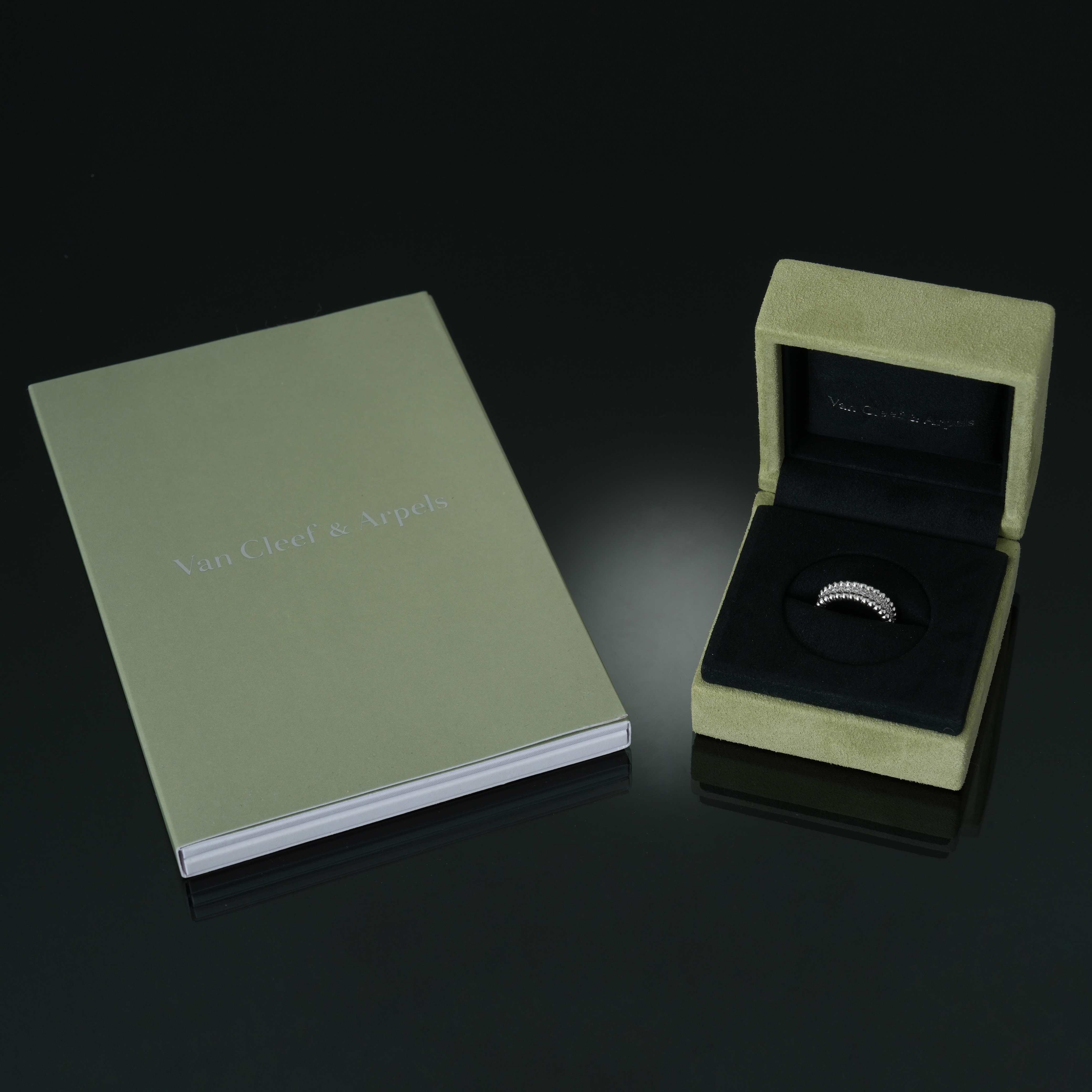 Van Cleef & Arpels(USED)반클리프앤아펠 빼를리 다이아 링